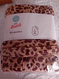 accappatoio e infradito gocciole