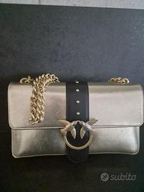 Pinko Love Bag Laminata Oro con Tracolla a Catena