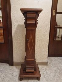 Colonnina classica in legno portavaso