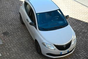 Lancia Ypsilon - Elefantino Blu