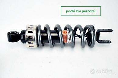 Suzuki GSX-8S 23 24 ammortizzatore posteriore