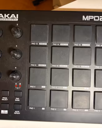 Akai MPD218 Pad