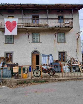 Immobile in asta di 219 m² con 4 locali a Blello