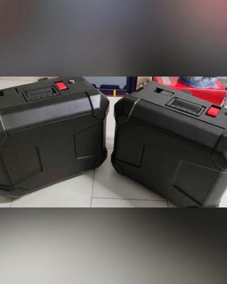 Valigie laterali per moto africa twin