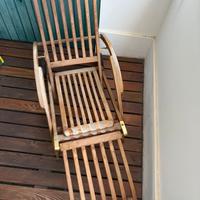 Lettino e sedie da giardino