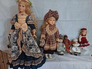 BAMBOLE DI PORCELLANA 