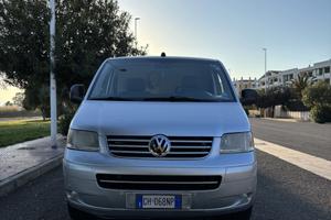 Volkswagen T5 Transporter Comfortline 2.5 TDI