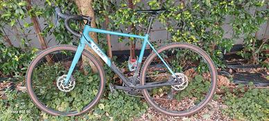 CUBE NUROAD RACE HPA GRAVEL