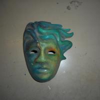 Maschera in ceramica