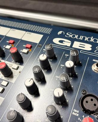 Mixer Soundcraft GB2 - 24 canali