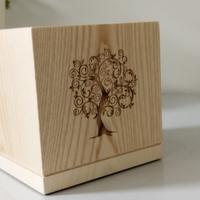 Urna Cineraria Caprai in Legno – Cubo Decorato