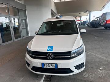 VW CADDY CON PEDANA