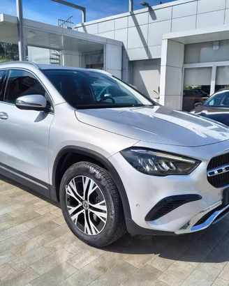 MERCEDES-BENZ GLA 200 d Automatic Progressive Adv.