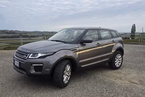 LAND ROVER RANGE ROVER EVOQUE 2.0 TD4 SE 150 CV AU
