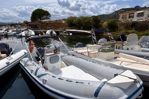 PRIVATO VENDE GOMMONE
