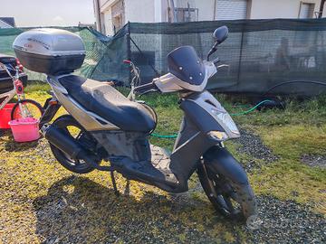 KYMCO AGILITY 50 DA SISTEMARE