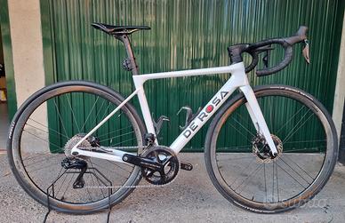 bici come da foto o telaio, reggisella e manubrio 