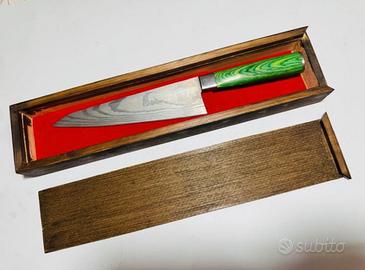 Coltello artigianale acciaio manico verde legno
