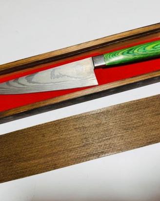 Coltello artigianale acciaio manico verde legno