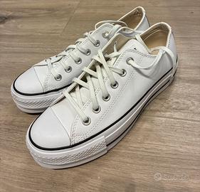 Scarpe Converse di pelle bianche