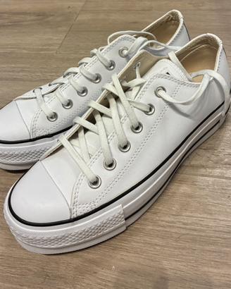 Scarpe Converse di pelle bianche