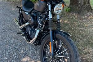Harley Davidson 883