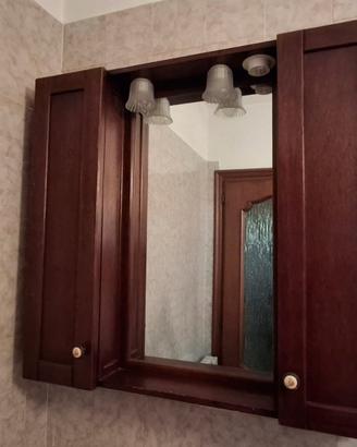 mobiletto specchio bagno