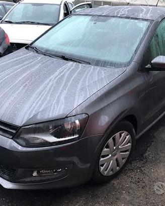 VOLKSWAGEN POLO 2013