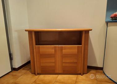 Mobiletto ingresso con specchio