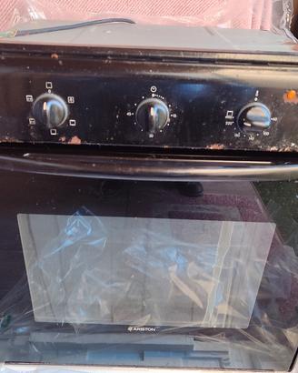 Forno ad incasso Ariston 
