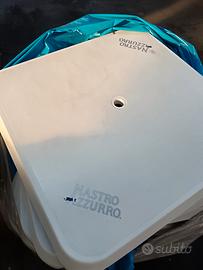 Set tavolo con 4 sedie da esterno in plastica 