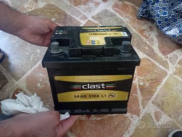 BATTERIA AUTO 