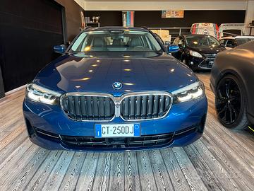 Bmw 530e xDrive Luxury Plug-in/13.000km!