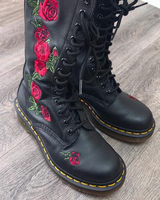 Dr. Martens 1914 Vonda Floral (14 occhielli)