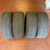 Gomme invernali 215/60 R 16 Pirelli