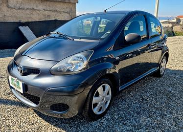 Toyota Aygo 1.0 12V VVT-i 5 porte Now Connect
