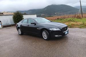 Jaguar XF 2000 cc 