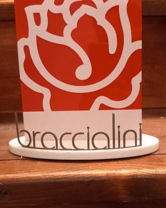 espositore pubblicitario braccialini