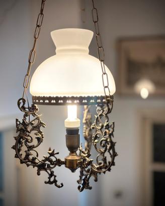 Lampadario vintage, rustico, lavorazione floreale