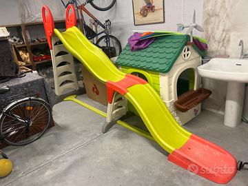 Doppio scivolo con acqua