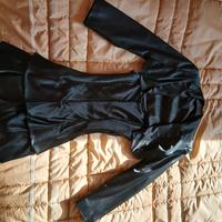 abito nero con coprispalle