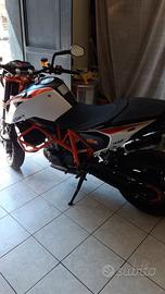 ktm 690 duke r