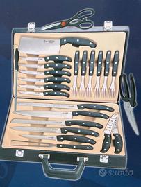 Valigetta con posate cucina