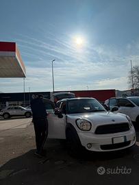 Mini countryman 2015 2.0 leggere annuncio