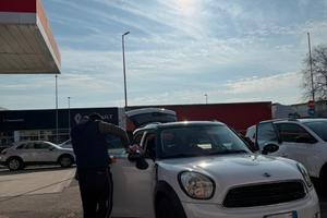 Mini countryman 2015 2.0 leggere annuncio