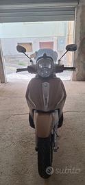 Piaggio Beverly 300 ie 