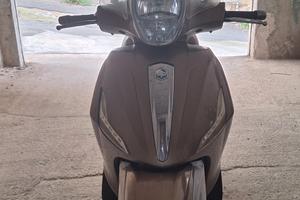 Piaggio Beverly 300 ie 