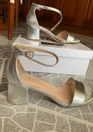 Scarpe con tacco donna.