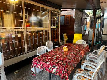 Roulotte 4 posti letto con veranda annessa