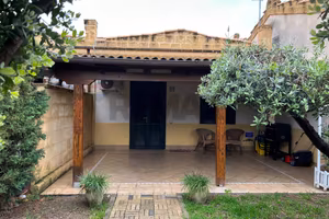 Villa a schiera - Campofelice di Roccella
